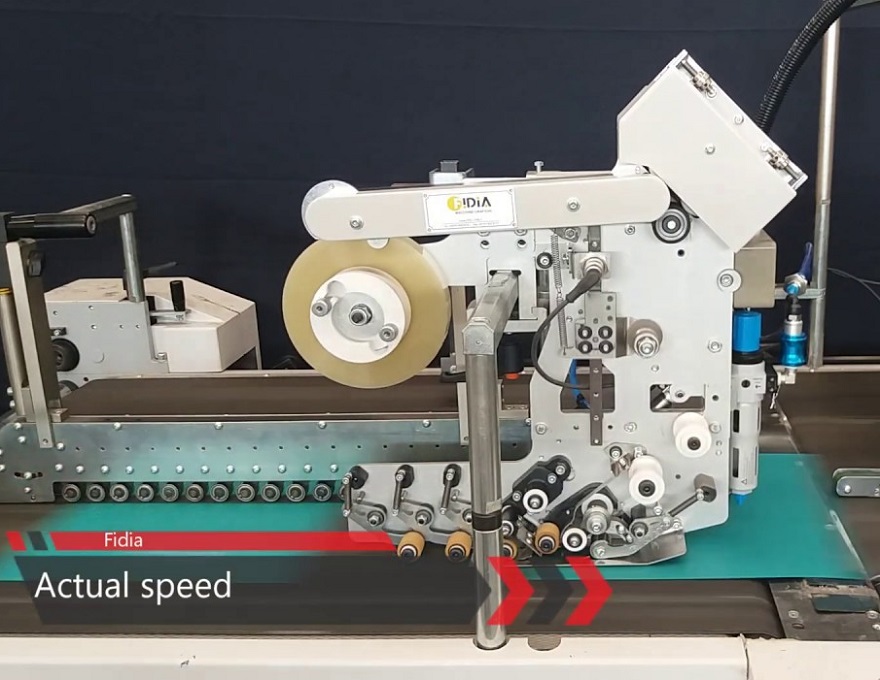 Asty single sided tape applicator